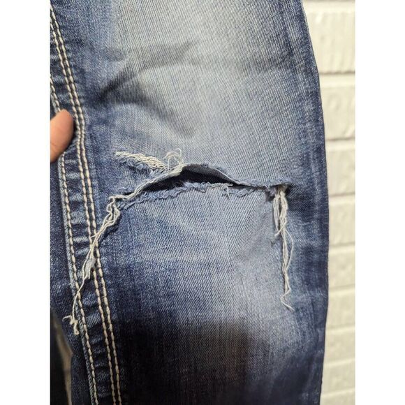 Rock Revival Women's Blue Light Wash Distressed Heather Capri Jeans Size 26 - Picture 7 of 10